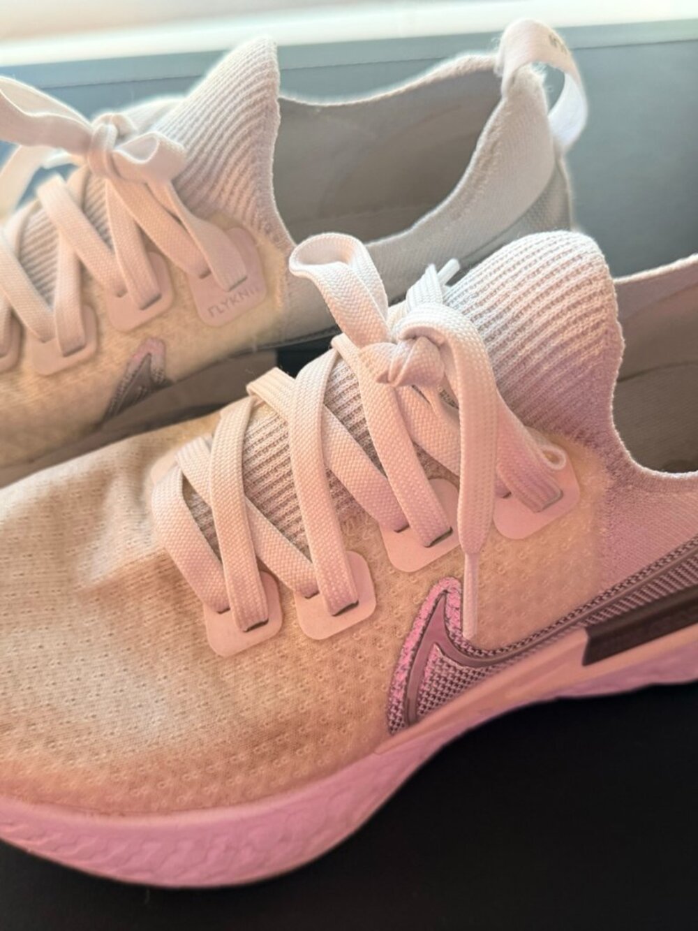 Nike Epic React Flyknit 2 Running Shoes White 8.5 - Picture 2 of 7